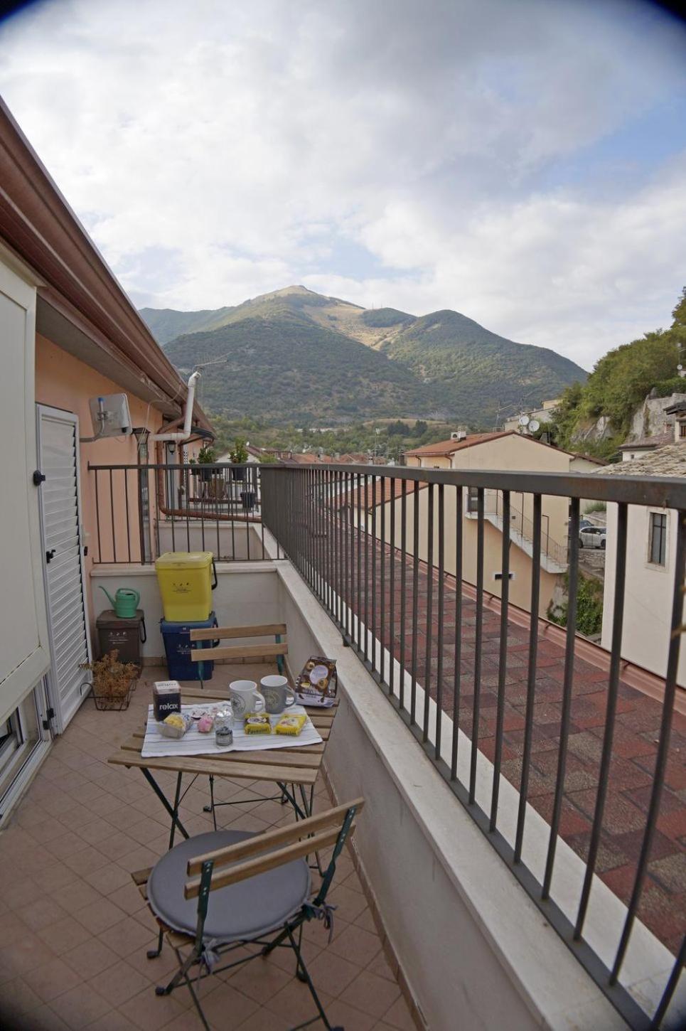 Casa Vacanze Donna Lucia Castel Di Sangro Extérieur photo